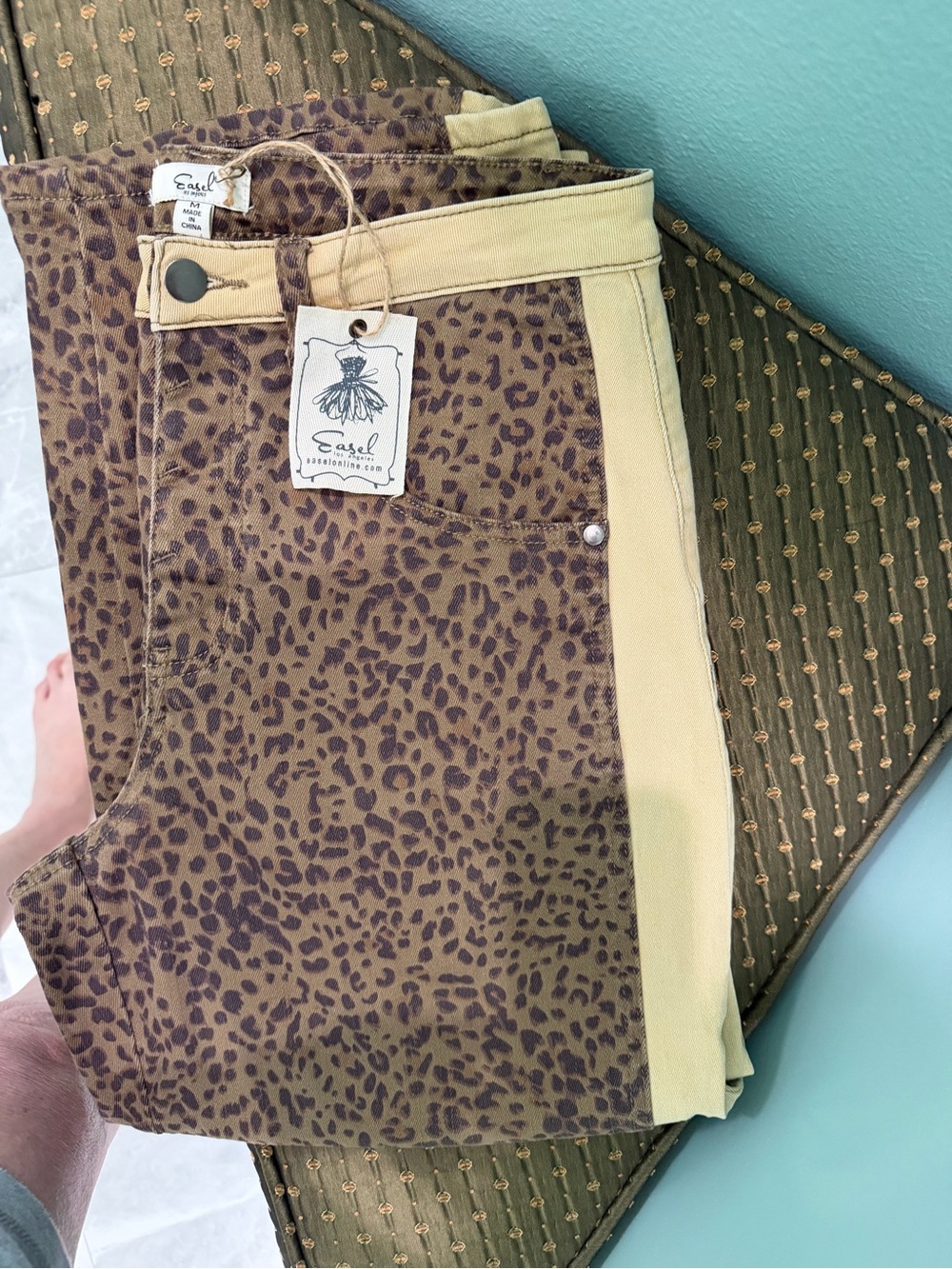 easel Brown Leopard Print Boyfriend Jeans with Tan Side Panels medium - Picture 3 of 5